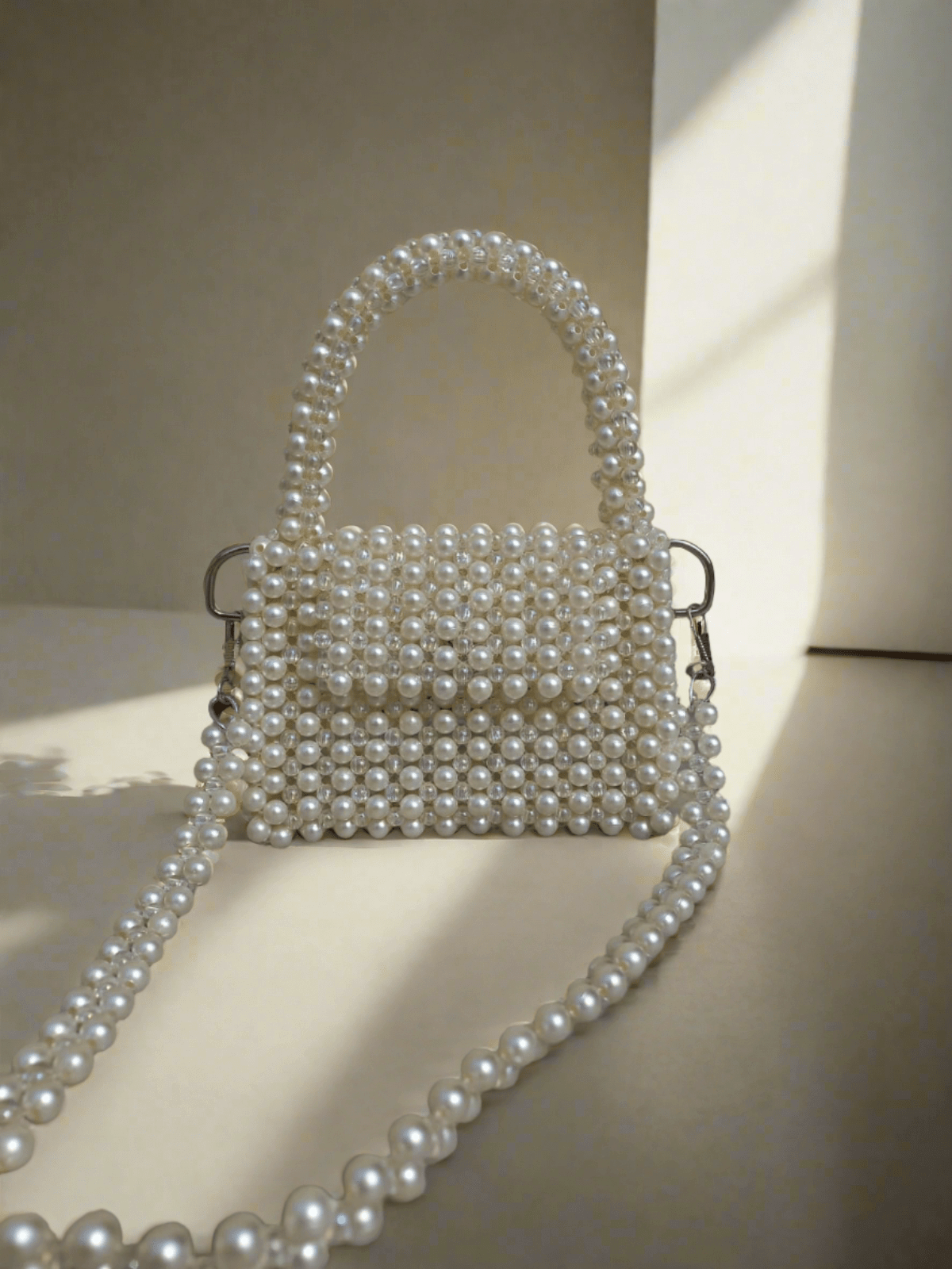 Classic White Pearl Artemum